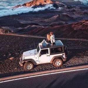 Meet your Posher, Dina